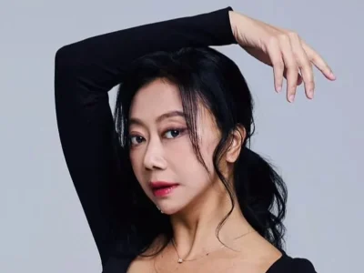 Asri Welas menjalani facelift di Korea Selatan. Foto: Dok. Instagram @asri_welas