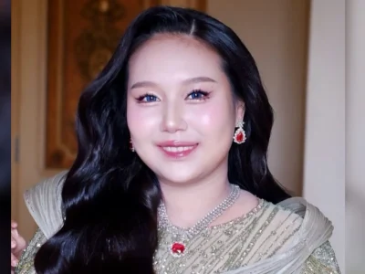 Pesona Sisca Kohl dengan makeup Douyin yang soft. Foto: Dok. Instagram @mariapangestu