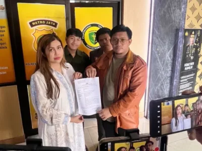 Ratu Meta melaporkan suami atas dugaan KDRT. Foto : Instagram/machi_achmad