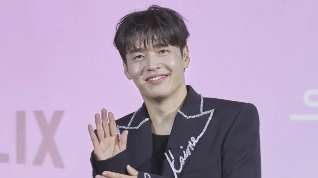 Alasan Kang Ha Neul ‘Squid Game 2’ Ogah Punya Kartu Kredit
