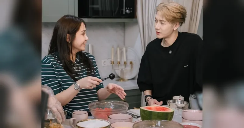 Menu Buka Puasa: Sup Buah ala Nagita Slavina dan Jackson Wang