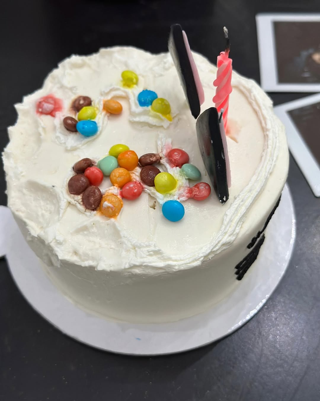 Kue ulang tahun (Foto: Instagram/rizkyfbian)
