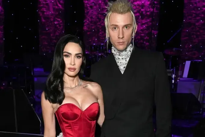 Machine Gun Kelly Galau Jelang Kelahiran Bayi Megan Fox
