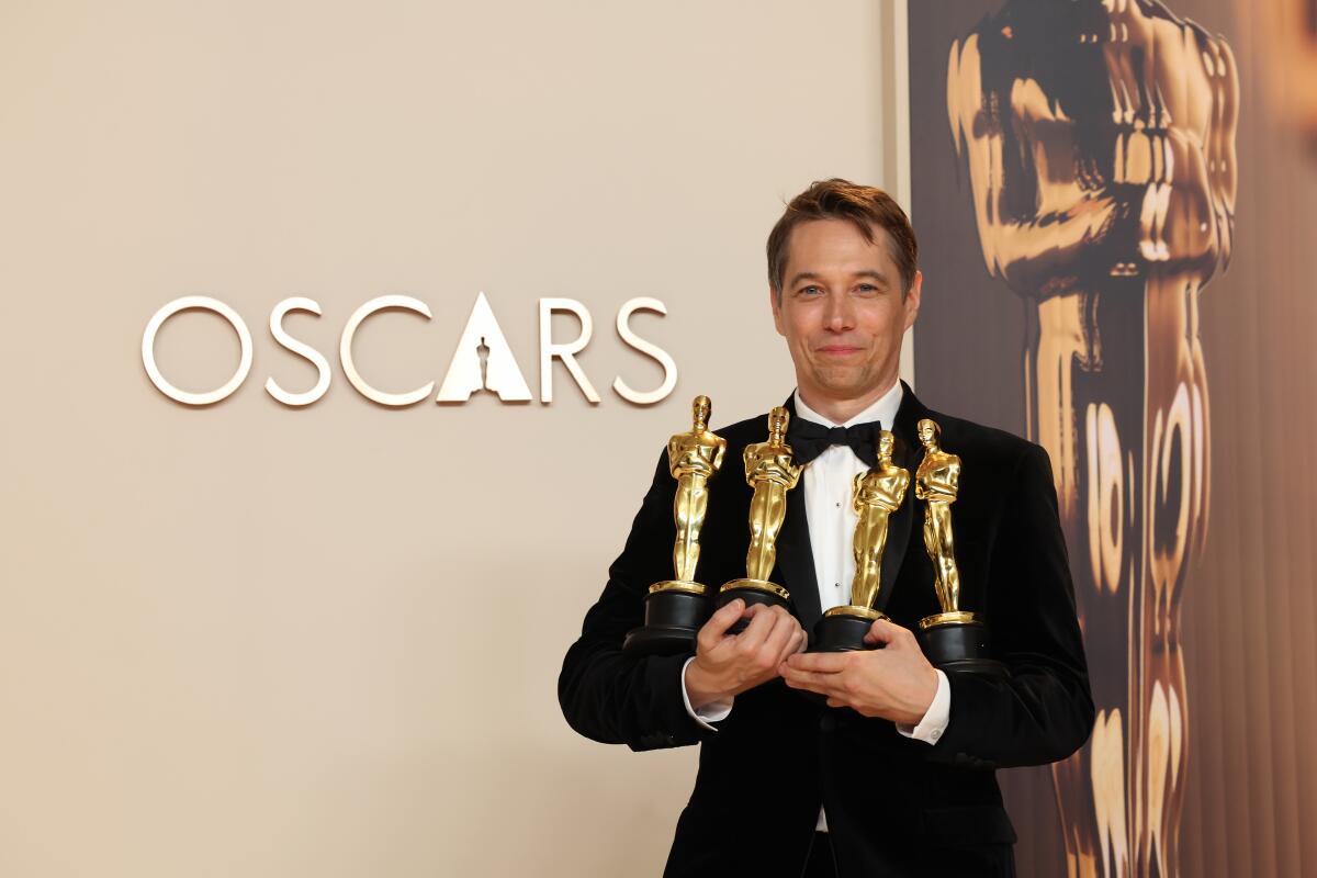Sutradara Sean Baker bawa empat piala Oscar (Foto: Getty Images)