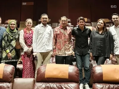 Film ‘Timur’ Iko Uwais-Raffi Ahmad dapat Pujian dari Menteri Kebudayaan (Foto: Instagram/iko.uwais)