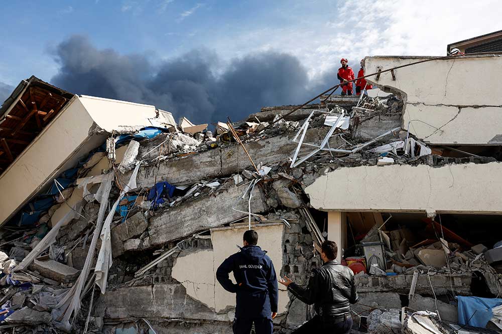 Gempa Turki. Foto : REUTERS/Benoit Tessier