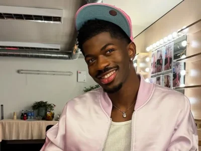 Lil Nas X menderita kelumpuhan di sebagian wajah kanannya. Foto : Instagram/lilnasx