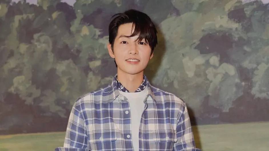 Song Joong Ki Belajar Merangkai Bunga 1 Tahun Demi Drama Baru