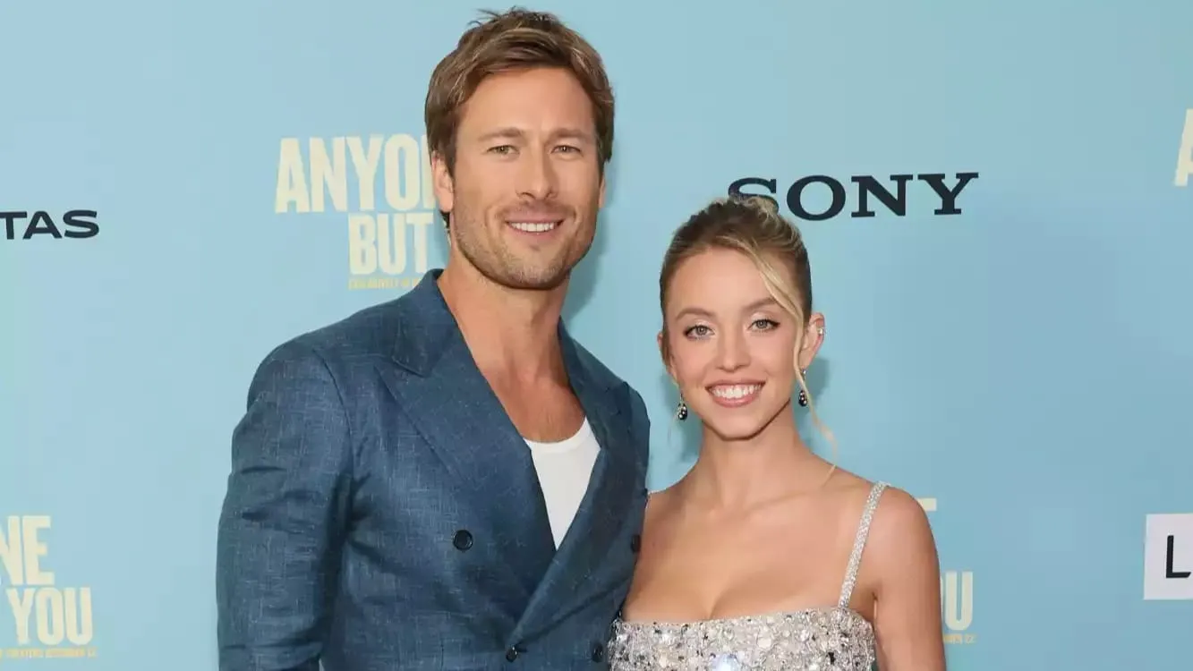 Glen Powell Malu-malu Klarifikasi Gosip Pacaran dengan Sydney Sweeney