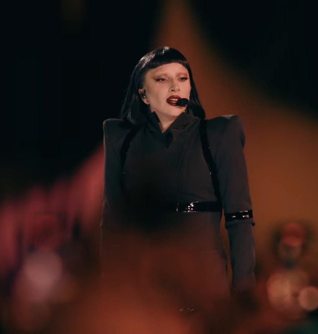 Makeup no eyebrow. Foto: Dok. YouTube Coachella