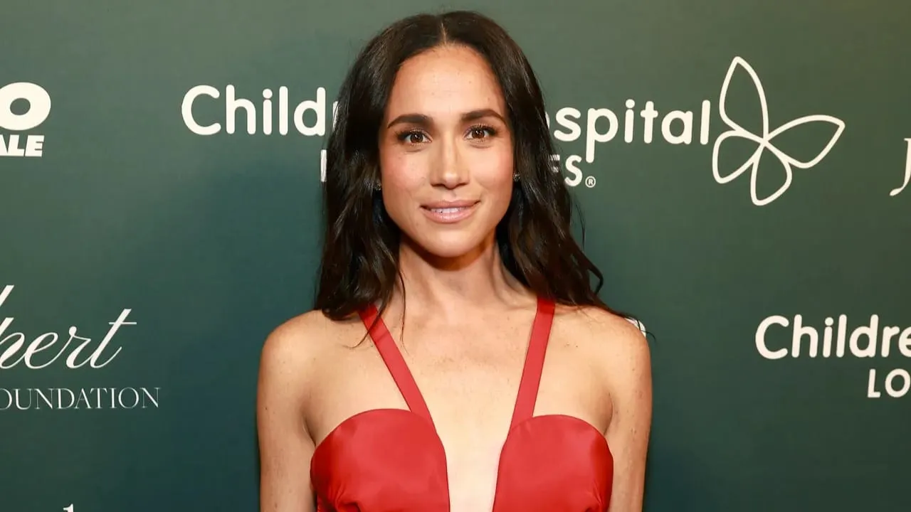 Pemburu Sensasi, Meghan Markle Sewa 4 Mobil Patwal Saat Jalan-jalan