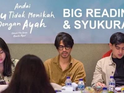 Film 'Andai Ibu Tidak Menikah dengan Ayah' tayang 2025. Foto: Dok. X @RapiFilm