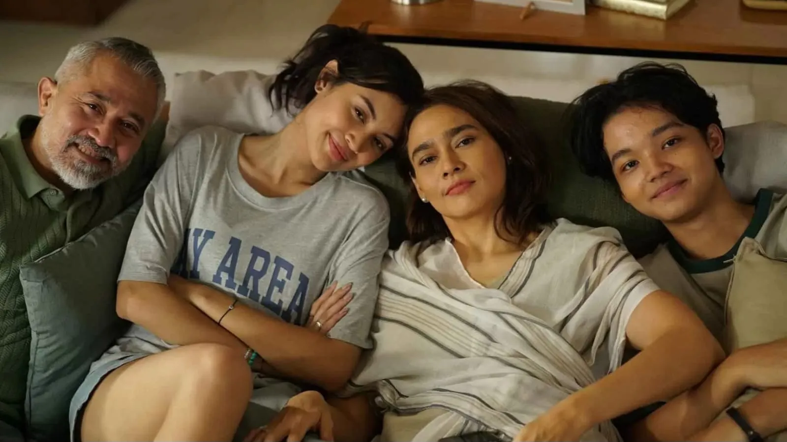 Film ‘Mungkin Kita Perlu Waktu’ Kupas Pentingnya Komunikasi Keluarga