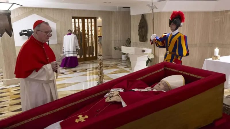 Jenazah Paus terbaring dengan tenang jelang persemayaman. Foto: Dok. Vatican Media