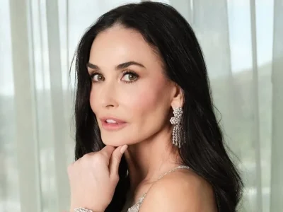 Demi Moore masih memukau di usia 62 tahun. Foto: Dok. Instagram @demimoore