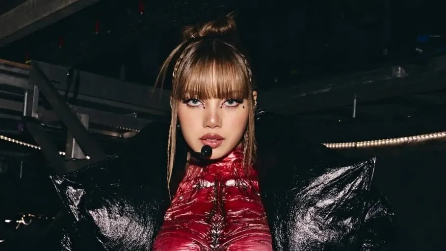 Lisa BLACKPINK Tolak Tawaran Manggung di Miss Universe 2025