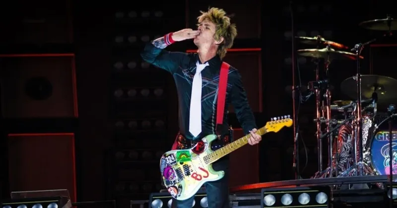 Green Day Serukan Dukungan untuk Palestina di Coachella 2025