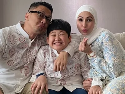 Ferry Maryadi dan keluarga (Foto: Instagram/kangferrymaryadi)