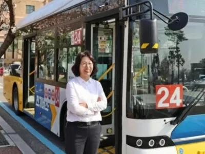 Lee Si Young, supir bus wanita Korea yang menyelamatkan seorang siswi China (Foto: DOk. Dankook University)