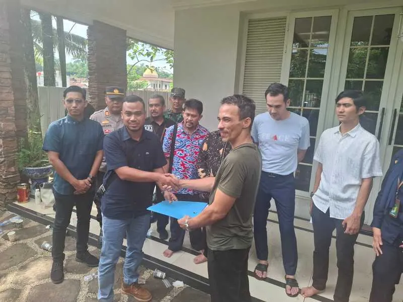 Perseteruan Tanah Atalarik Syach dan Dede Tasno Berakhir Damai, Ini Detail Kesepakatannya