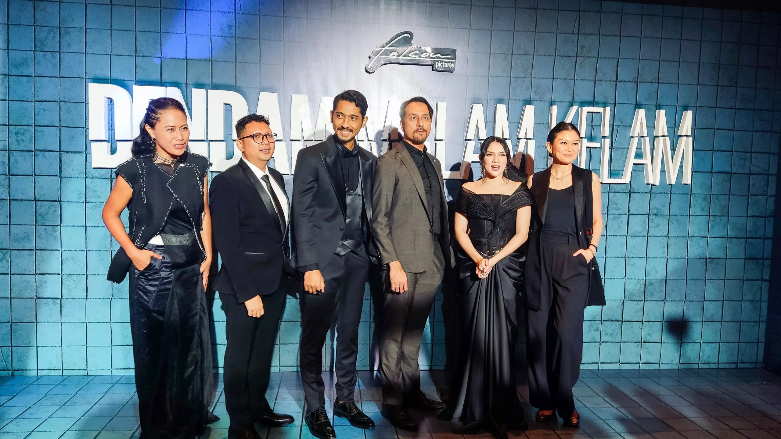 Deg-degan, Davina Karamoy Beradegan Mesra dengan Arya Saloka