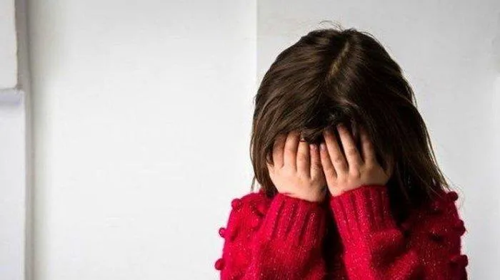 Sering Makan Cepat Saji, Bocah 8 Tahun Ini Alami Buta Permanen