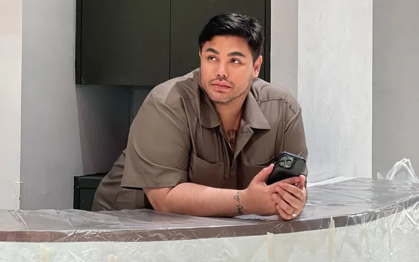 Bawa Pembantu, Ivan Gunawan Ungkap Persiapan Haji 2025