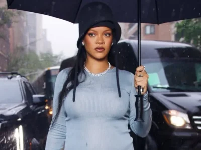 Rihanna mengumumkan hamil anak ketiga. Foto: Dok. Instagram @diggzy