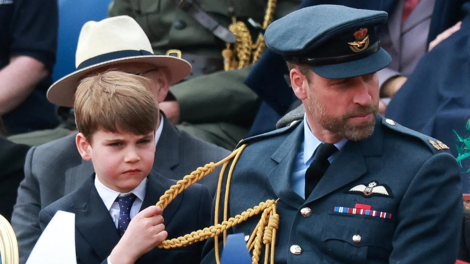 Tingkah Lucu Louis, Ganggu Pangeran William di VE Day 2025