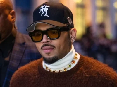 Chris Brown ditangkap atas dugaan penyerangan. Foto: Dok. Christian Vierig/Getty Images