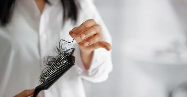 Cara Mudah Kurangi Rambut Rontok Pasca Melahirkan