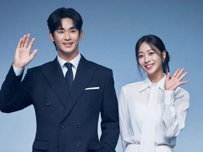 Kim Soo Hyun dan Jo Bo Ah, pemeran utama drakor 'Knock Off'. Foto: Dok. Disney Plus