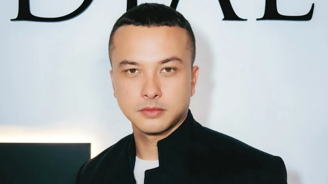 Nicholas Saputra Berenang Tanpa Baju, Netizen Langsung Heboh