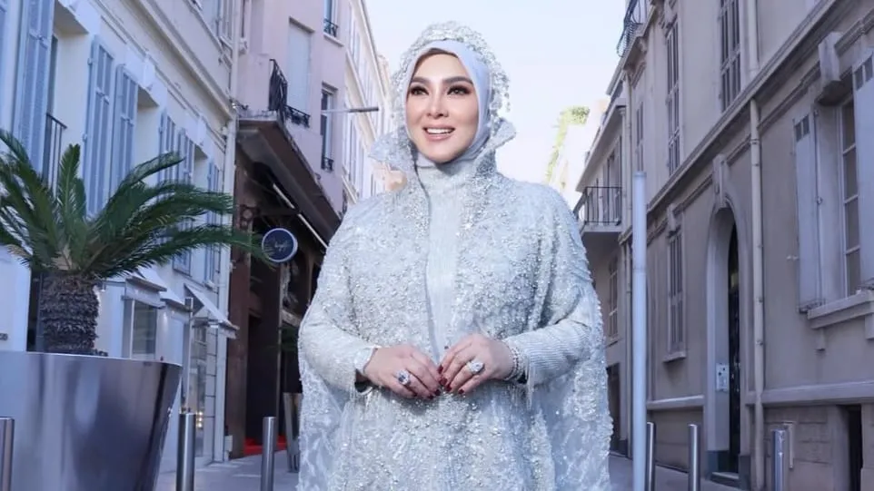 Jadi Polemik, Ini Fakta di Balik Rumor Syahrini Beli Tiket Cannes 2025