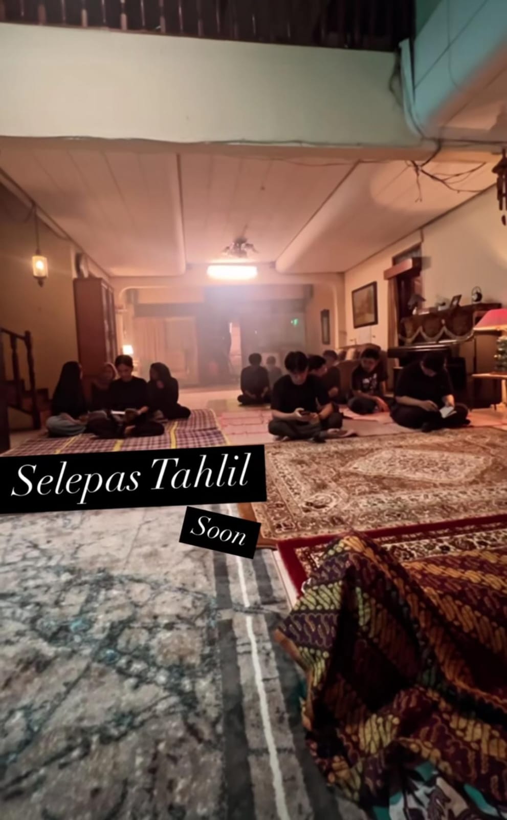 Unggahan Bastian memperlihatkan lokasi syuting 'Selepas Malam'. Foto: Dok. Instagram @bastiansteel