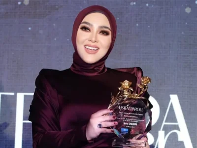 UNESCO membantah telah memberikan penghargaan untuk Syahrini di Cannes 2025. Foto: Dok. Instagram @princessyahrini