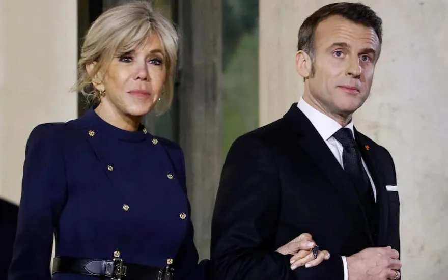 Profil Brigitte, Istri Presiden Prancis Emmanuel Macron yang Viral Toyor Suami
