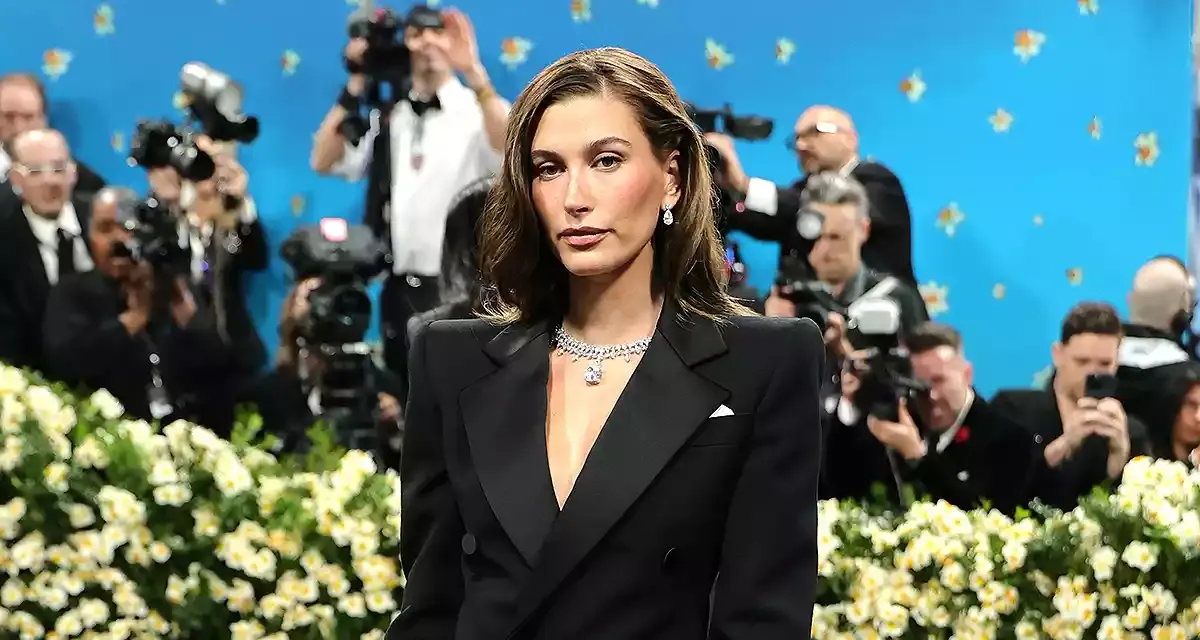 Hailey Sendirian di Met Gala 2025, Justin Bieber Dihantui Isu Mental