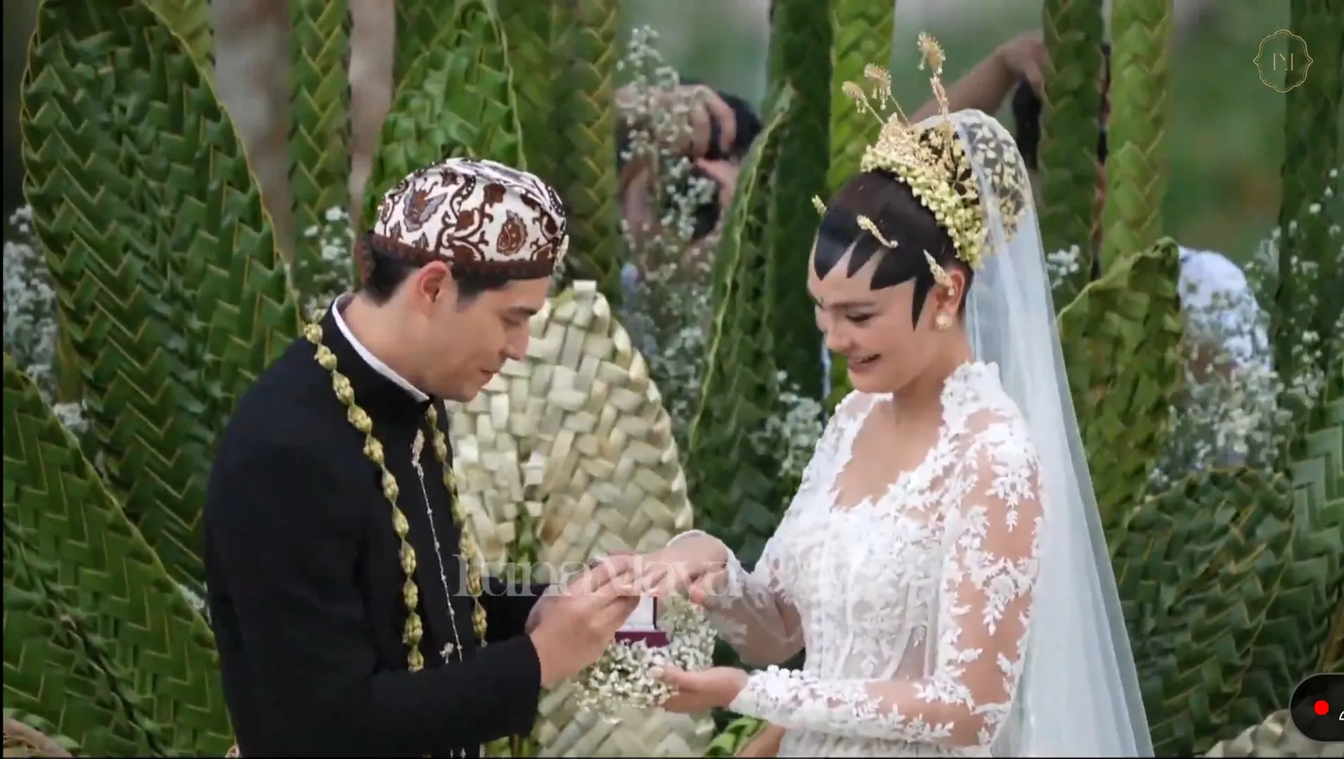 Prilly hingga Boy William, 3 Artis Ini Absen di Pernikahan Luna Maya