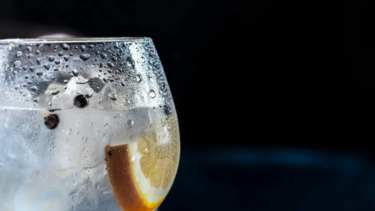 Gegara Minum Air Soda, Kerongkongan Pria Ini Terasa Terbakar