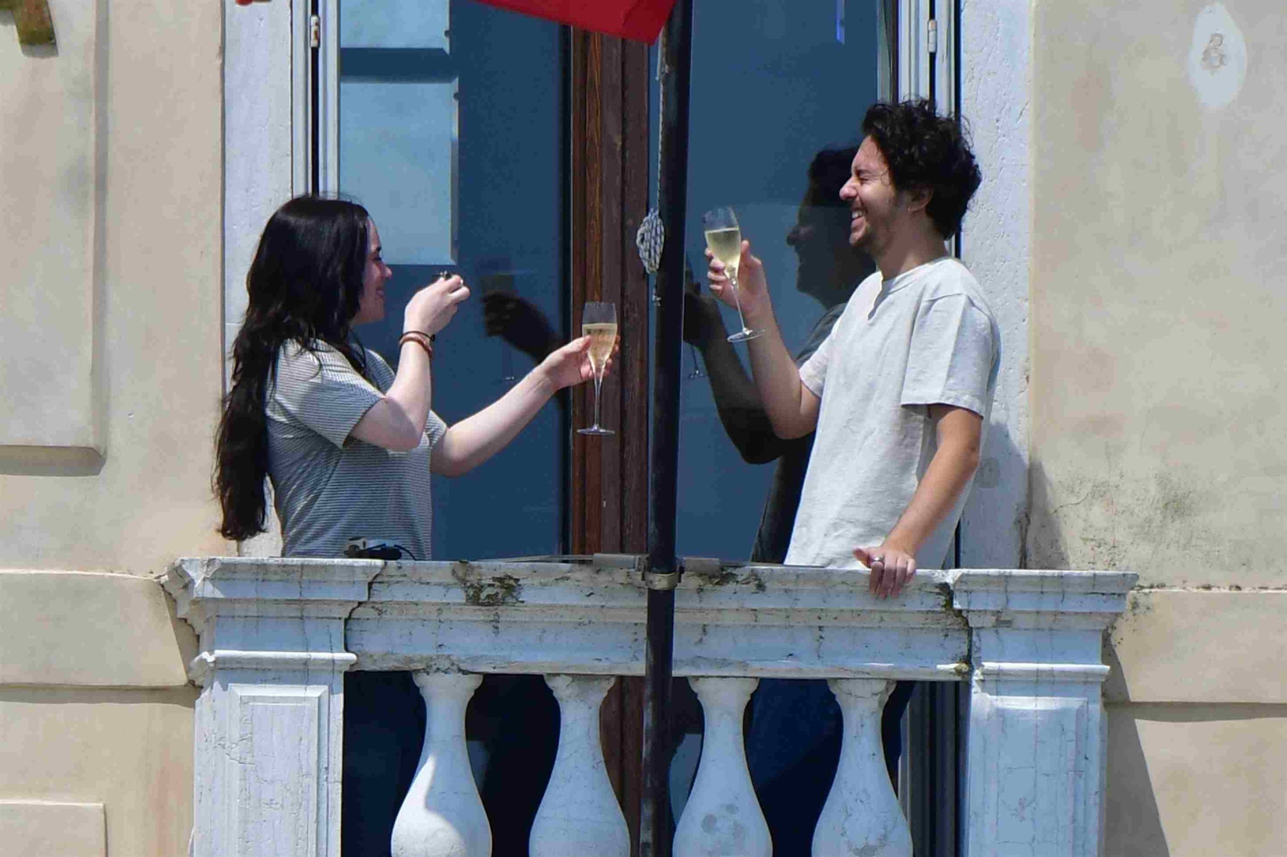 Potret mesra Billie Eilish dan Nat Wolff. Foto : Istimewa