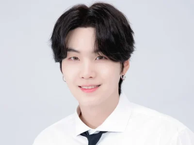 Suga BTS telah menyelesaikan wamil. Foto: Dok. Weverse