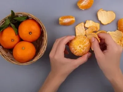 Serabut putih buah Jeruk punya banyak khasiat untuk Kesehatan/Foto:Freepik/stocking