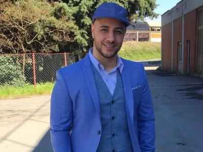 Maher Zain suka makanan Indonesia. Foto : Instagram/maherzainofficial