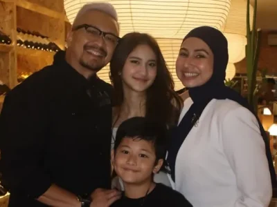 Orangtua Leya Princy beri dukungan selama dia bermain di ‘Rangga dan Cinta’ (Foto: Instagram/kangferrymaryadi)