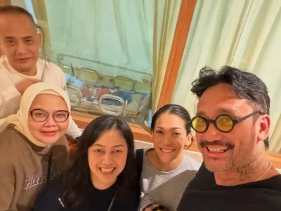 Tora Sudiro mengumumkan kelahiran cucu pertama. Foto : Instagram/t_orasudi_ro