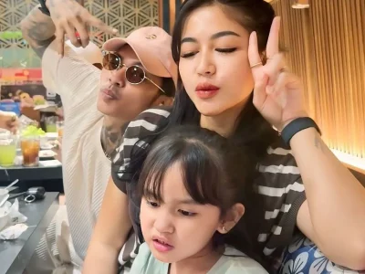 Young Lex dan Eriska Nakesya kompak bareng anak meski sudah cerai. Foto : Instagram/young_lex18