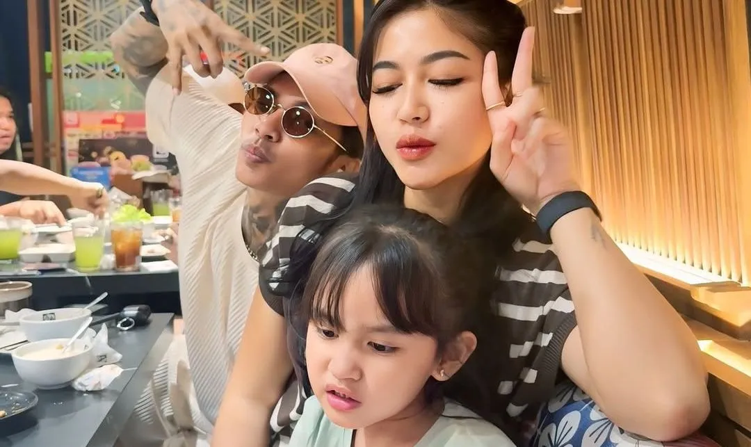 Meski Cerai, Young Lex dan Eriska Nakesya Kompak Asuh Anak
