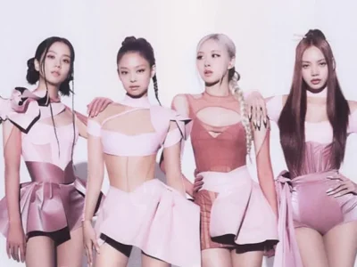 BLACKPINK bersiap untuk comeback jelang tur konser Deadline. Foto: Dok. Weverse