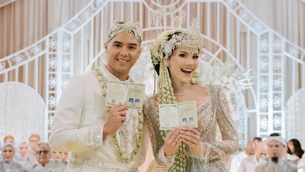 Bikin Baper, Potret Pengantin Baru Al Ghazali-Alyssa Daguise